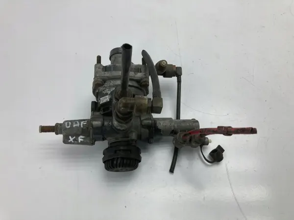 DAF 95 XF 85 CF ilmaventtiili OEM 1302096 1344538 image 2