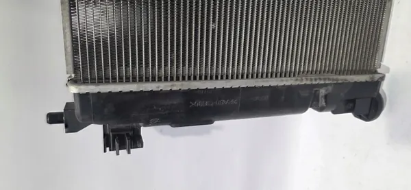 Radiateur d'eau Toyota OEM MF422136-7670 Occasion image 8