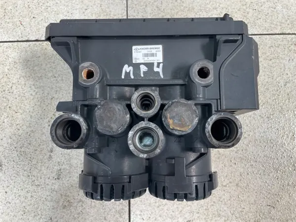 Válvula Moduladora Travão EBS OEM A0004297824 image 2