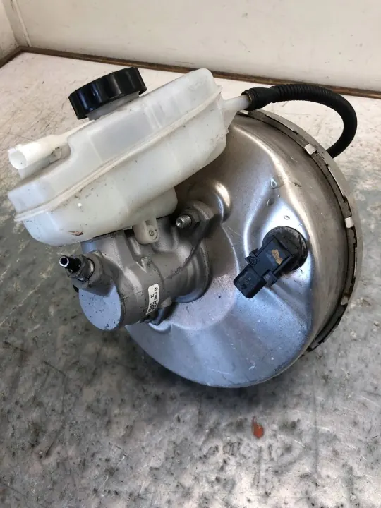 Servofreio Mercedes OEM A2054300030 - Usado image 3