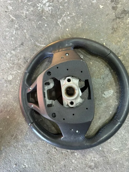 Gebruikt Kia OE stuurwiel OEM KIEROWNICA TUCSON III MULTIFUNKCJA image 4