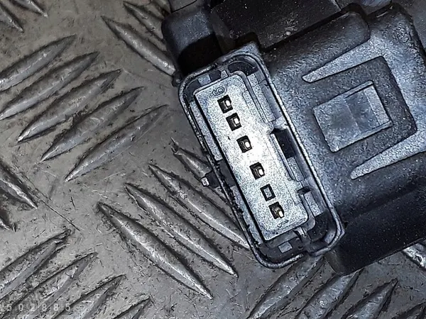 Throttle Body Peugeot 307 1600 HDi 88kW 9649832580 image 3