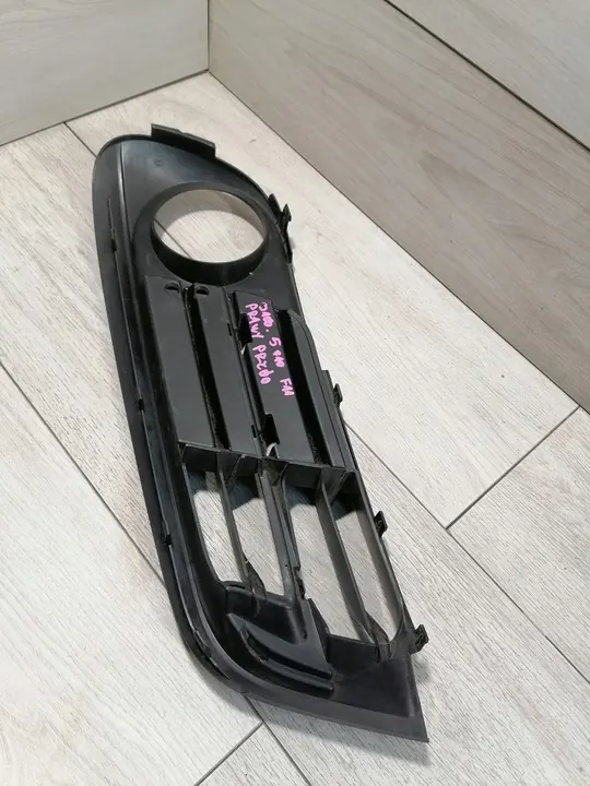 Griglia paraurti anteriore destra BMW F10 F11 image 5