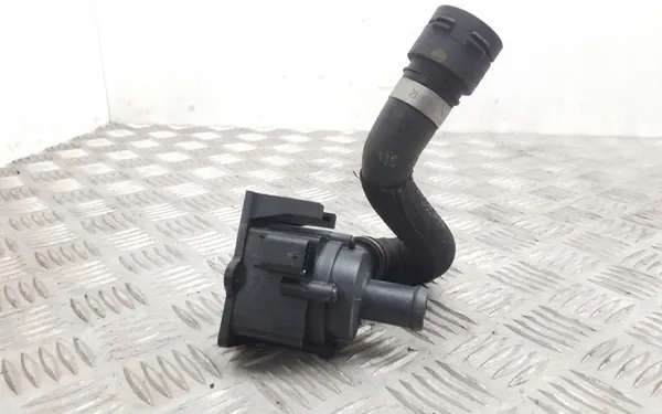 Audi OE Vattenspump 8K0819147 image 2