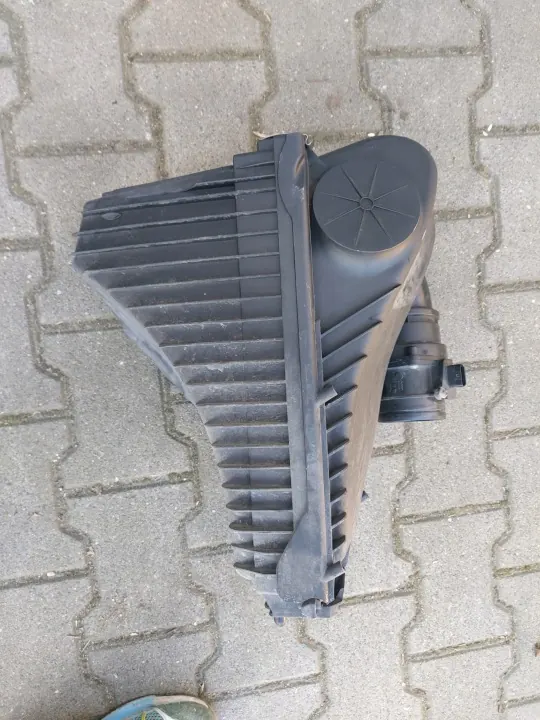 Luftfilterhus OEM 7P0128607 Porsche Cayenne II image 3