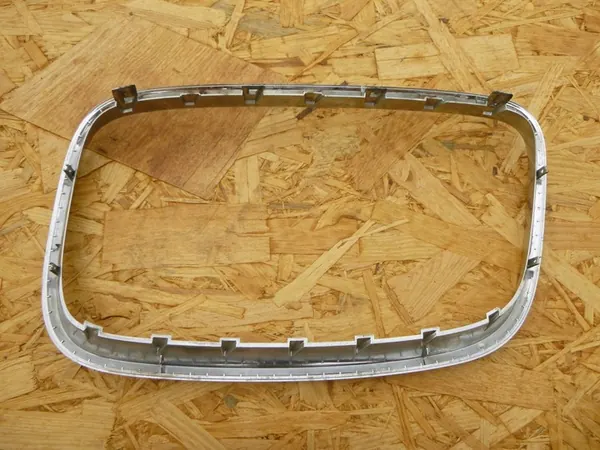 BMW X5 E70 X6 E71 Right Chrome Kidney Grill 51137157688 image 2