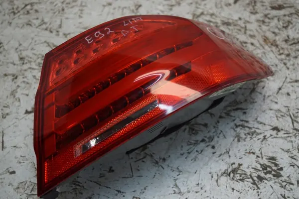 BMW E92 Rechter Achterlamp - Gebruikt OE Onderdeel image 8