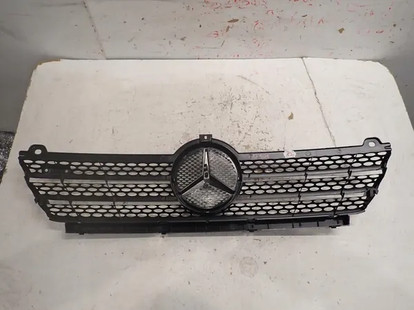 Framgrill MERCEDES SPRINTER W901 A9018800385 image 2