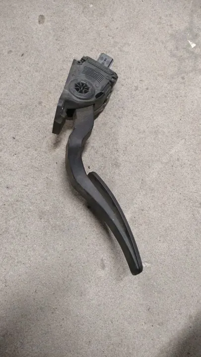 Dodge Ram 1500 IV Gen Gaspedal OEM 68043161AC image 3