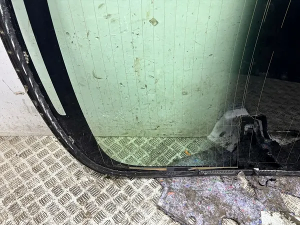 Vidro traseiro Tesla Model 3 OEM AMD231327 Usado image 6