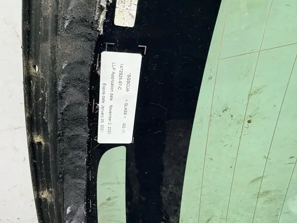 Vidro traseiro Tesla Model 3 OEM AMD231327 Usado image 7