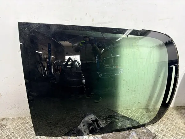 Vidro traseiro Tesla Model 3 OEM AMD231327 Usado image 8