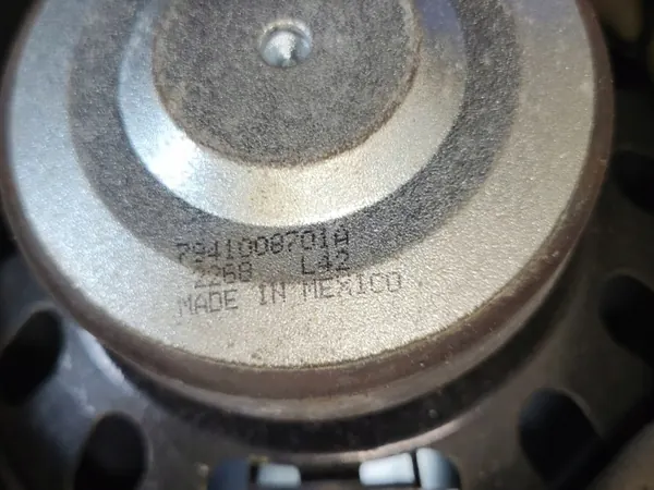 Altavoz puerta delantera OEM A1648202502 Mercedes image 10
