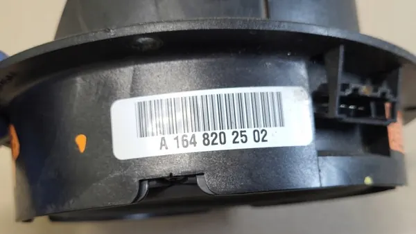Altavoz puerta delantera OEM A1648202502 Mercedes image 6