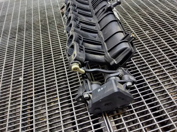 Gebrauchtes Ansaugkrümmer KIA Ceed OEM 351002A900 image 4