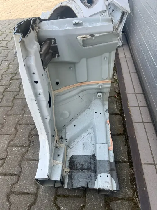 Kia Stonic 17- Rail Quartier Avant Gauche OEM image 9