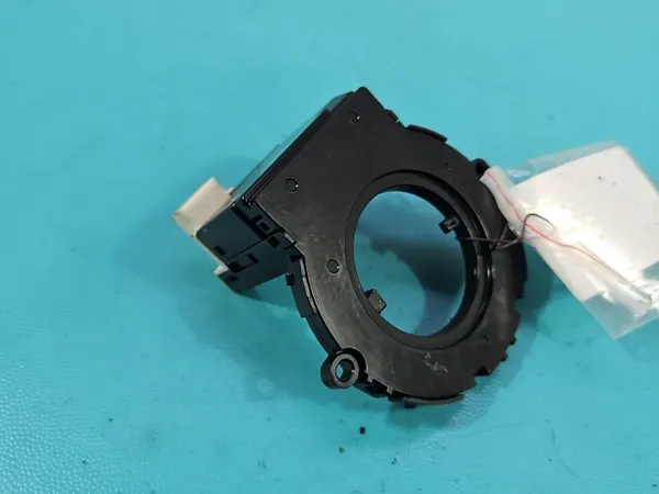 Sensor de ángulo de dirección OEM 37440-68L1 Suzuki Vitara image 2