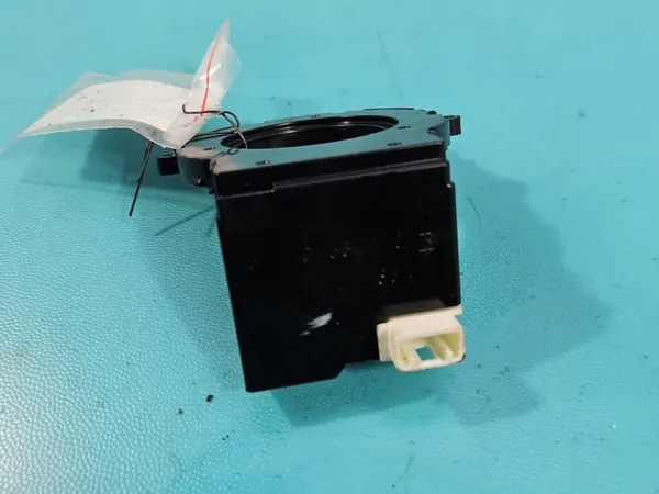 Sensor de ángulo de dirección OEM 37440-68L1 Suzuki Vitara image 3
