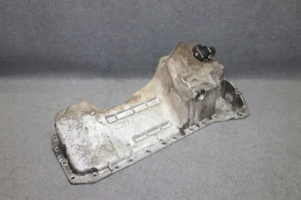 BMW E90 E91 E92 E93 E60 E61 Oljetank 7552414 image 3