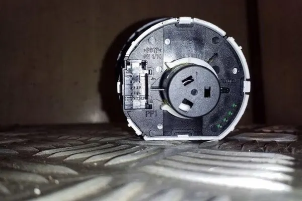 Lichtschalter SKODA OCTAVIA II 1Z0941431C image 2