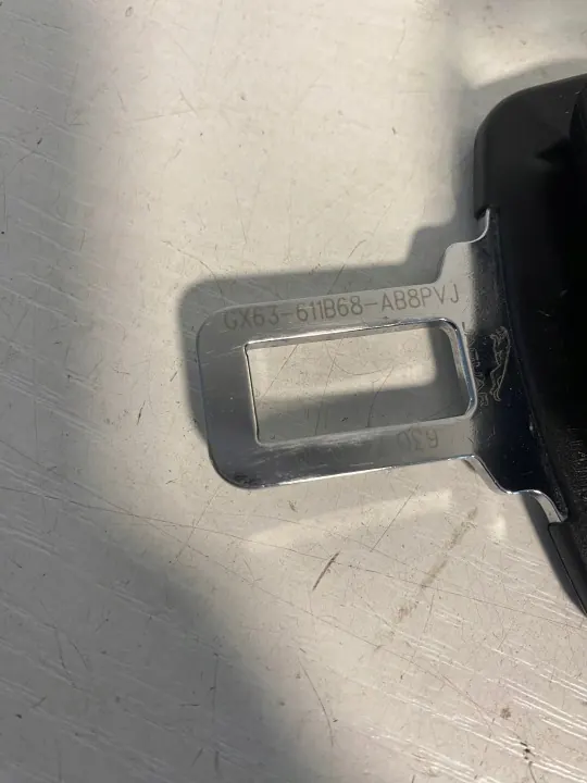 Jaguar XE bakre säkerhetsbälte OEM GX63-611B68-AB8PVJ image 3