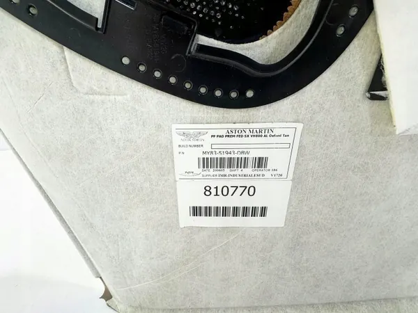OEM MY83-51943-DBW Aston Martin DBX Dachhimmel image 5