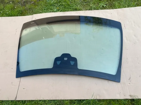 Mercedes 205 C-Klasse Frontscheibe OEM 2056706301 image 5