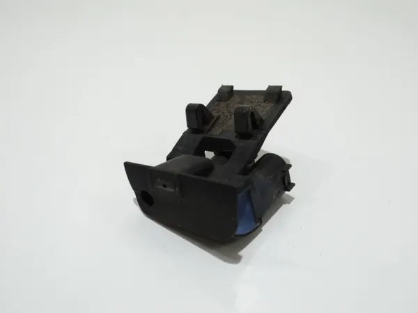 BMW X5 E70 Frontscheibenwischerdüse OEM 7161469 image 2