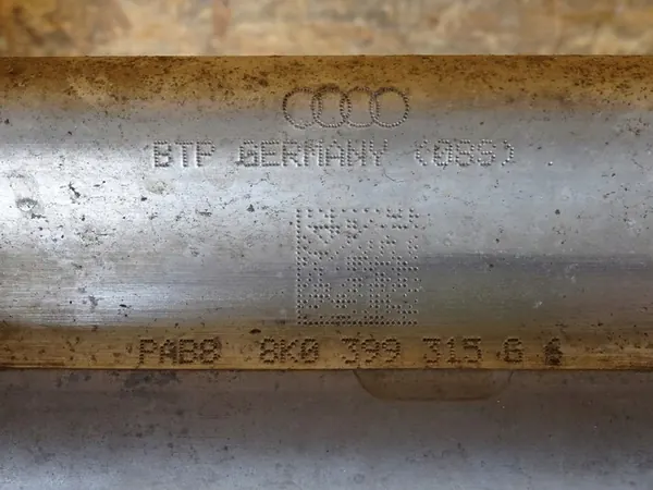 AUDI A4 B8 A5 8T Châssis Avant 8K0399315G image 5