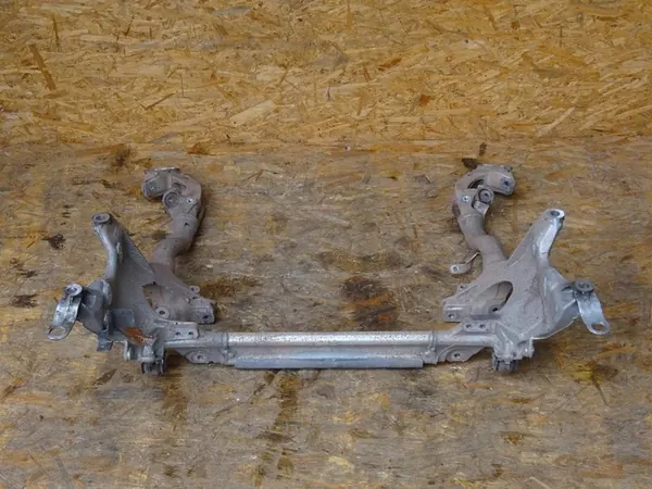 AUDI A4 B8 A5 8T Châssis Avant 8K0399315G image 6