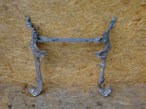 AUDI A4 B8 A5 8T Châssis Avant 8K0399315G image 9