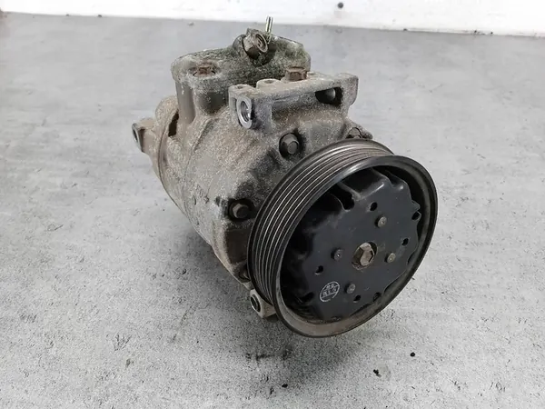 Compressore aria condizionata Skoda Octavia II 1.6 image 5
