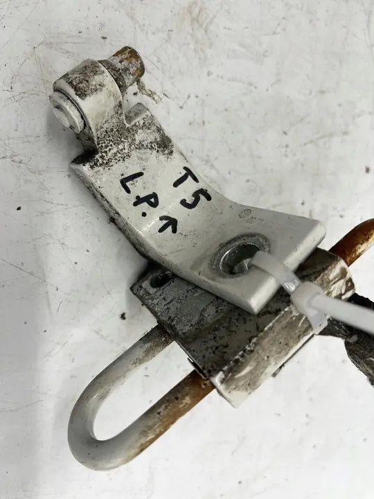 VW T5 Left Door Hinge Lower + Upper 7H0831411B image 2