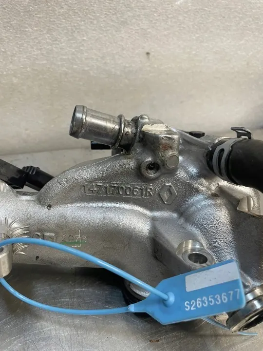 Base de válvula EGR OEM 147170061R para Mercedes Clase A W177 image 5