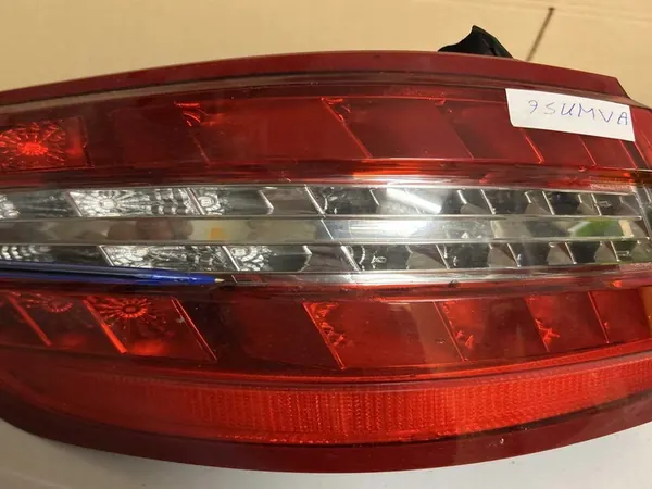 Linker Achterlicht LED Mercedes W212 Kombi image 2