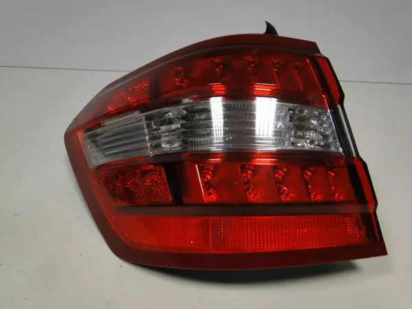 Linker Achterlicht LED Mercedes W212 Kombi image 5