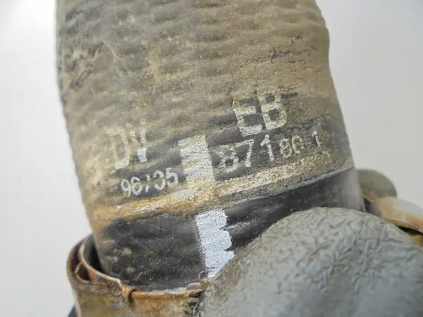 OEM 9673587180 Intercoolerrör för Peugeot 308 II image 3