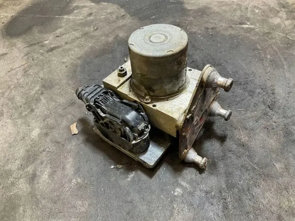 ABS-pump A0014464189 för Mercedes-Benz 2.1L Diesel image 4