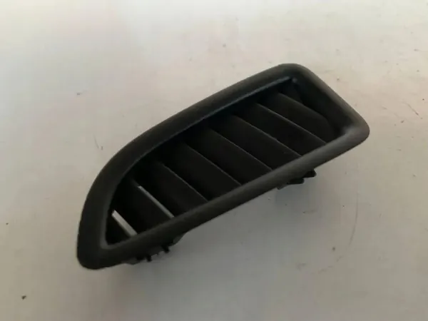 Rejillas salpicadero OEM JC2400068 para Mercedes-Benz C W205 image 2