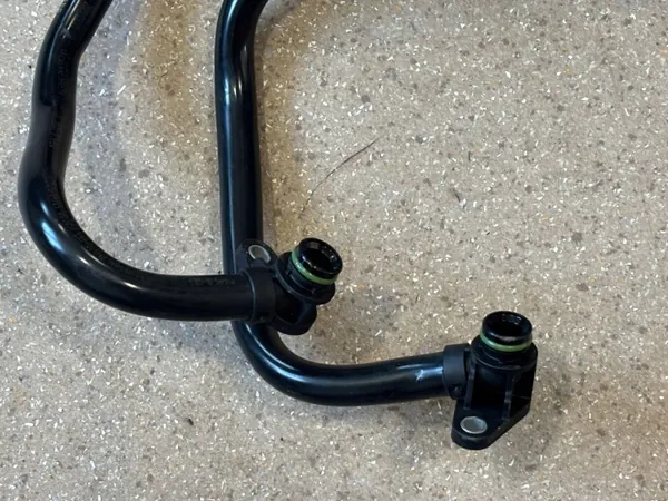 BMW X3 G01 Ölkühlerleitung OEM 8481575 - Gebraucht image 10