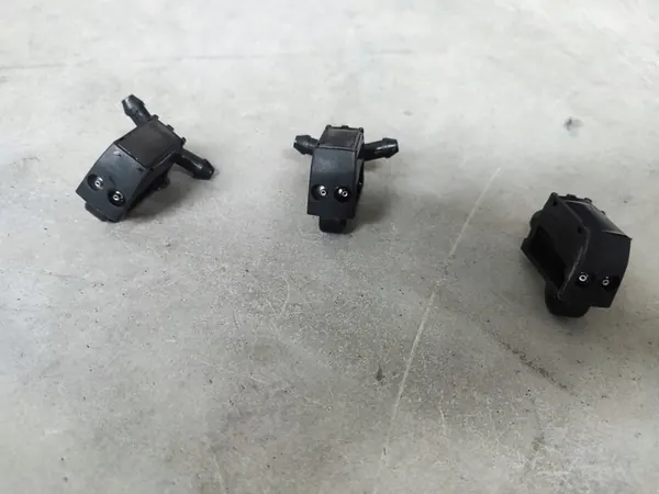 VOLVO V60 S60 Front Washer Nozzle Set OEM image 2