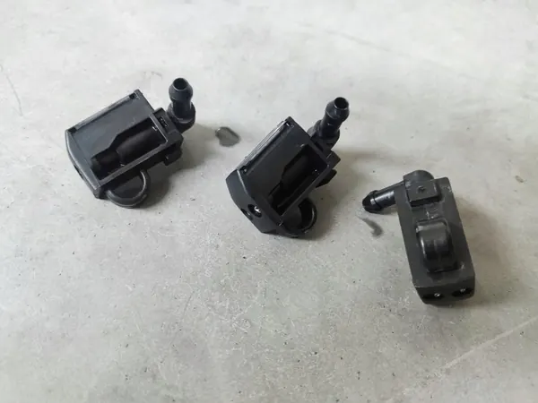 VOLVO V60 S60 Front Washer Nozzle Set OEM image 3