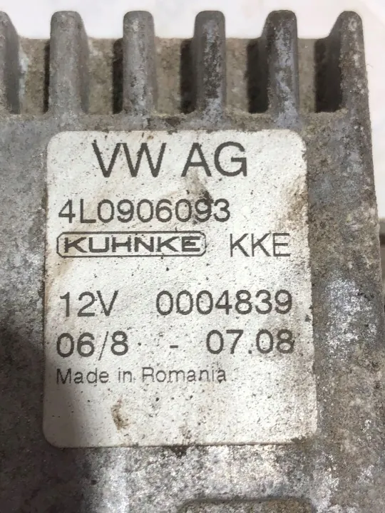 Audi Q7 4L ruiskutusohjain OEM 4L0906093 image 3