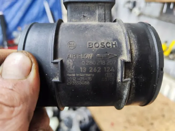 Luftmassenmesser OPEL MERIVA B 1.4 T Turbo OPEMERI47 image 2