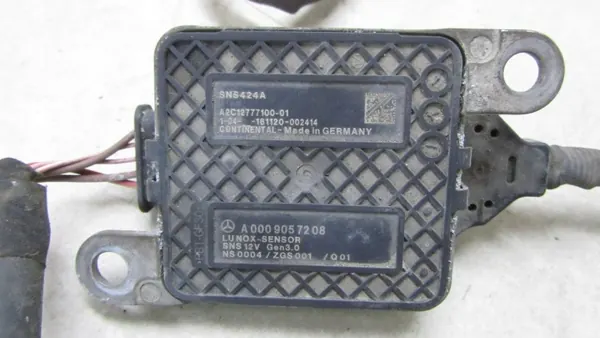 Mercedes W213 2.0D NOX Lambda-anturi A0009057208 image 5