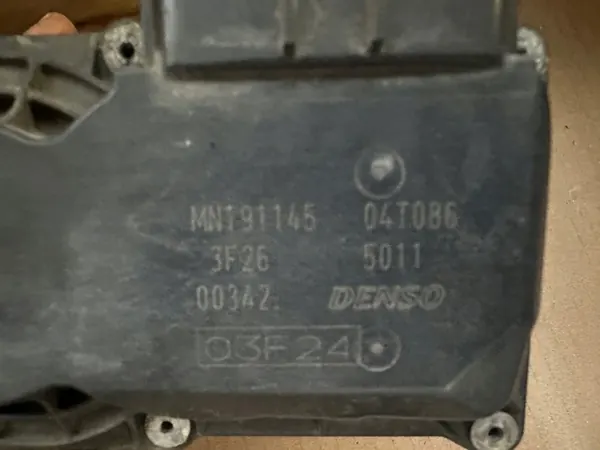 CUERPO DE ACELERADOR MITSUBISHI COLT VI 1.3 MN191145 image 5