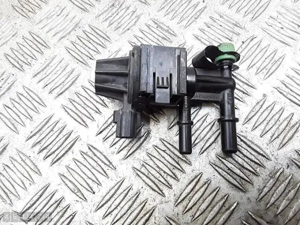 Magnetventil OEM 4U5A9G641AA für Ford Focus Sedan image 5
