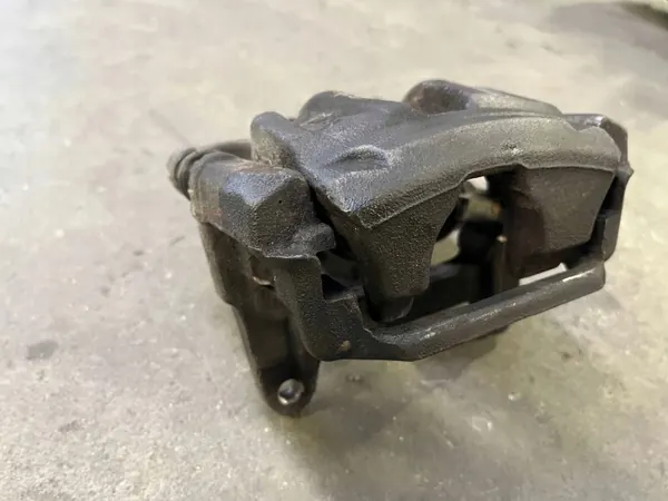 OEM Zaciskiq7tyl takajarrupuristin Audi A4 B9:lle image 6