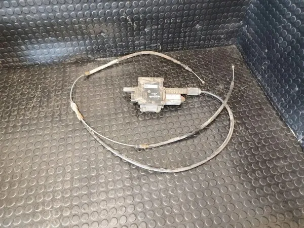 Sähköinen käsijarru Opel Astra J GTC OEM 13386364 image 4