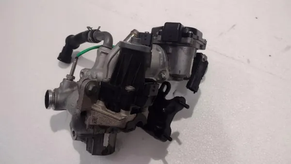 Mercedes EGR-klep OEM 147171653R voor Citan 1.5 DCI image 5